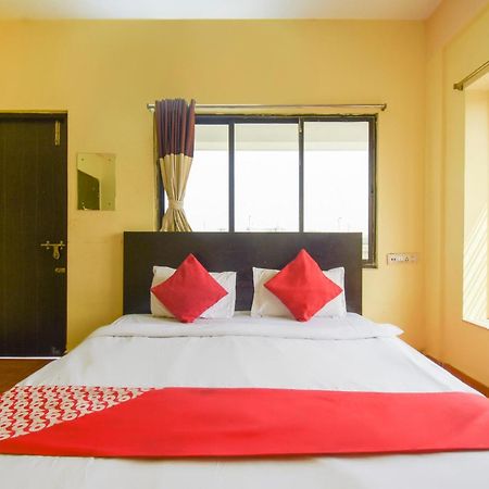 Hotel O Regal Inn Колката Екстериор снимка