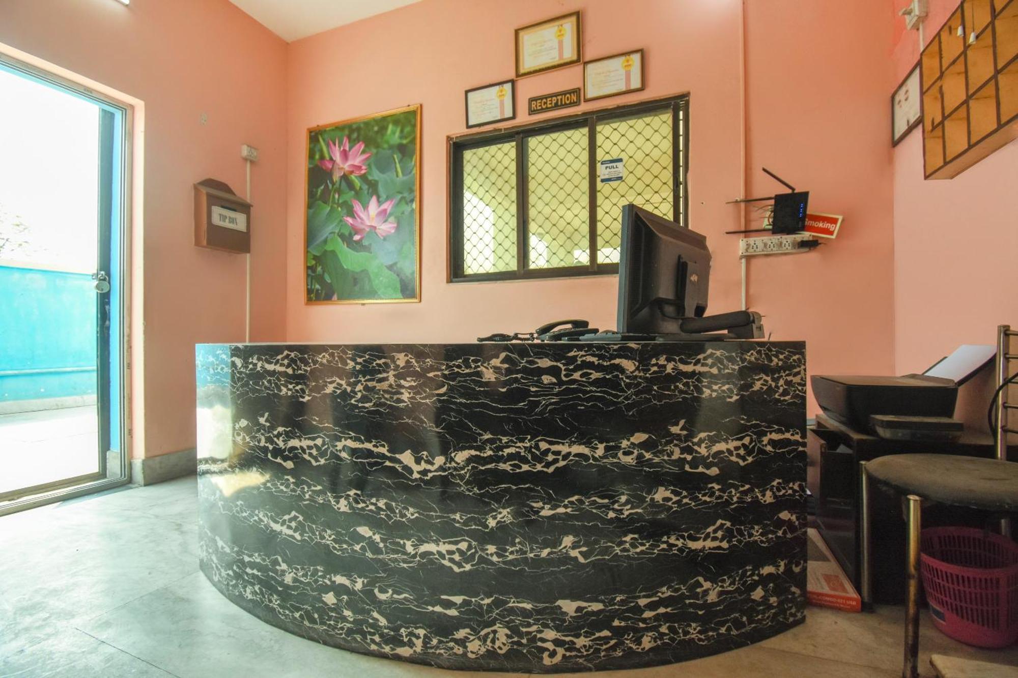 Hotel O Regal Inn Колката Екстериор снимка